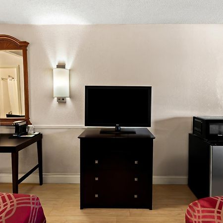 Bellmawr Economy Inn Bellmawr-Philadelphia Area Buitenkant foto